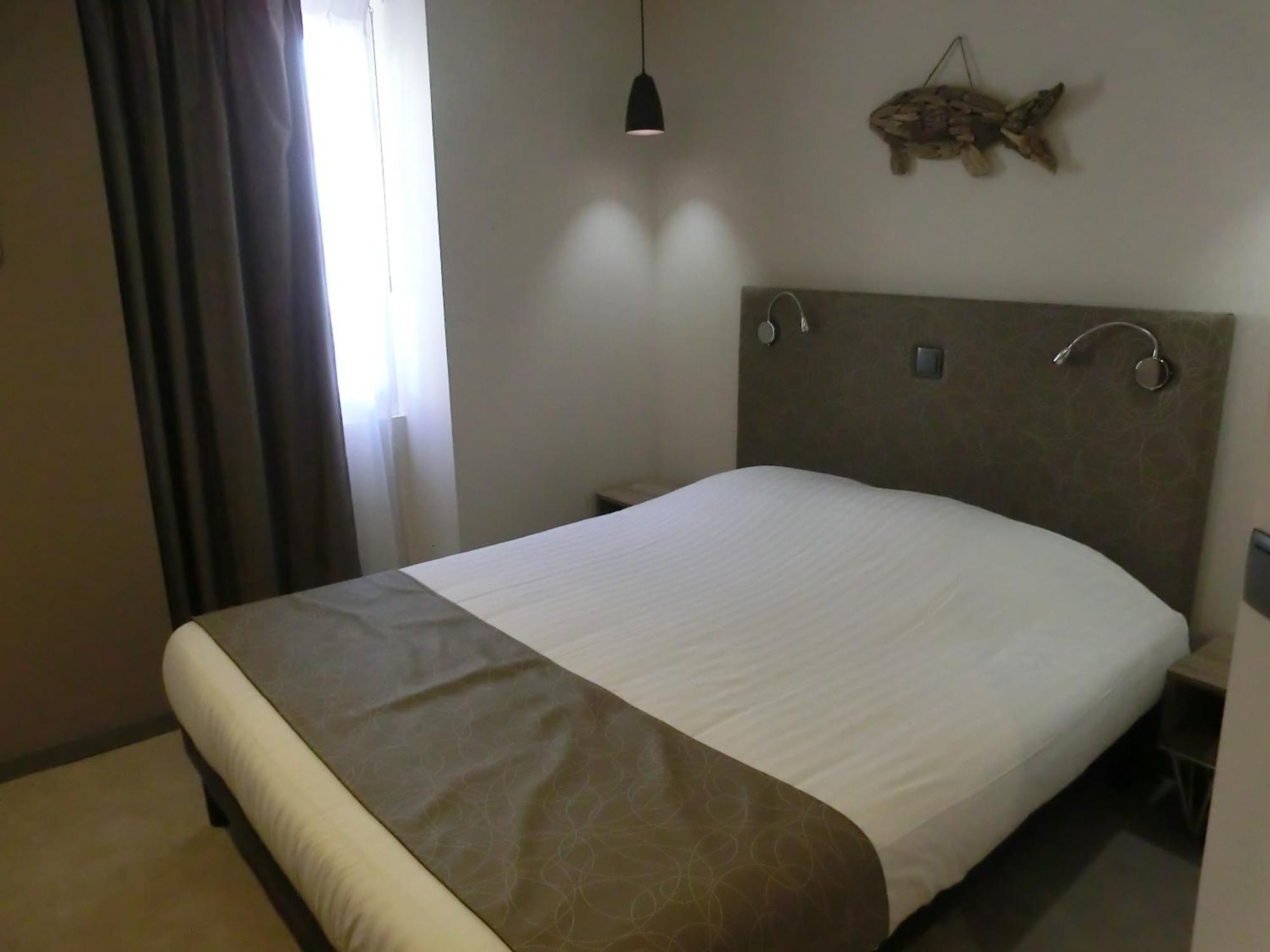 פור-ונדרה Hotel Sur Le Quai חדר תמונה
