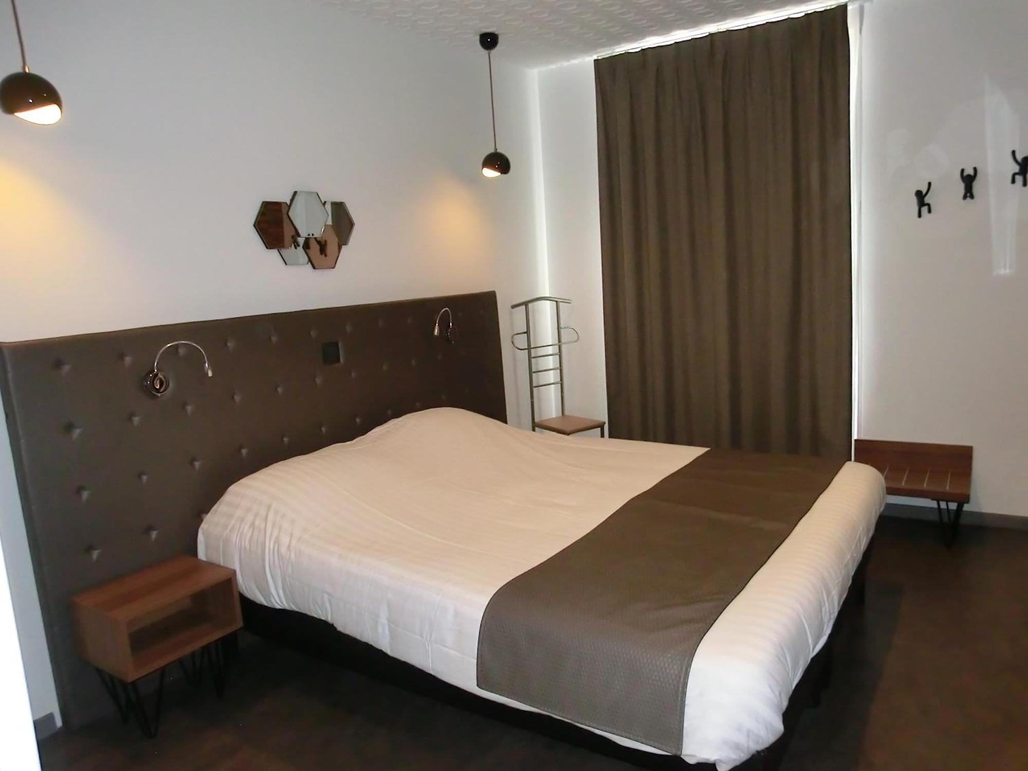 פור-ונדרה Hotel Sur Le Quai חדר תמונה