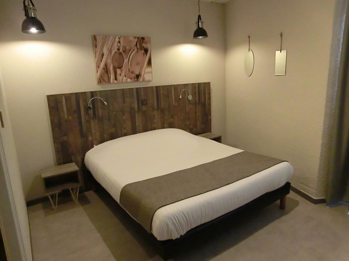 פור-ונדרה Hotel Sur Le Quai מראה חיצוני תמונה